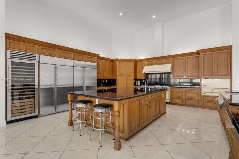 Commercial property in Miami, Florida № 1713007 - photo 14