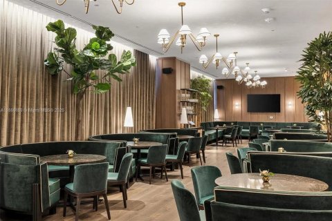 Купить кондоминиум в Майами, Флорида 34.75м2, № 1932353 - фото 16