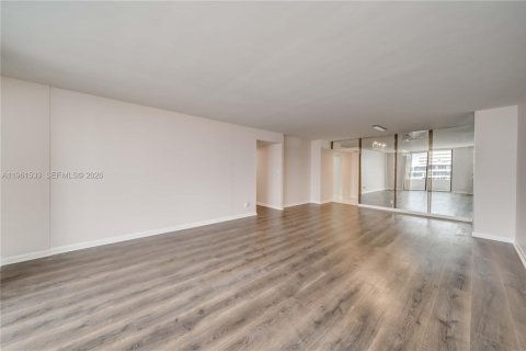 Condominio en alquiler en Hallandale Beach, Florida, 2 dormitorios, 118.91 m2 № 2025867 - foto 28