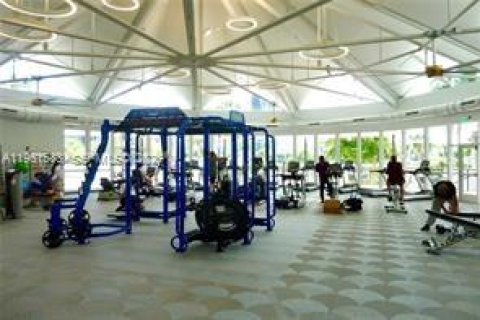 Condominio en alquiler en Hallandale Beach, Florida, 2 dormitorios, 118.91 m2 № 2025867 - foto 16