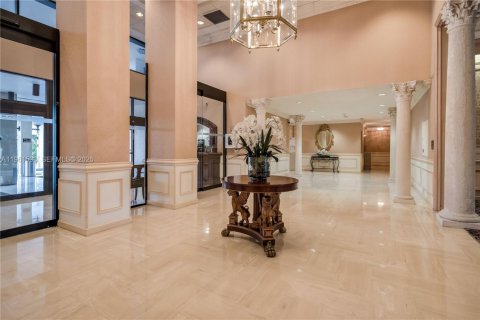 Condominio en alquiler en Hallandale Beach, Florida, 2 dormitorios, 118.91 m2 № 2025867 - foto 12