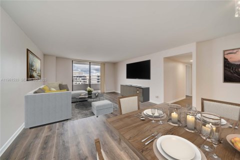 Condominio en alquiler en Hallandale Beach, Florida, 2 dormitorios, 118.91 m2 № 2025867 - foto 3