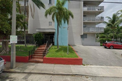 Condominio en venta en Miami, Florida, 2 dormitorios, 65.96 m2 № 2030934 - foto 8