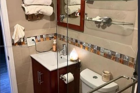 Condominio en venta en Miami, Florida, 2 dormitorios, 65.96 m2 № 2030934 - foto 4