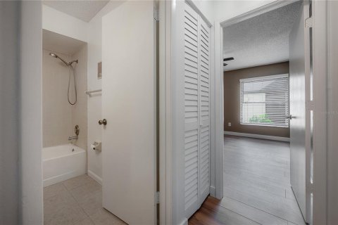 Copropriété à louer à Tampa, Floride: 2 chambres, 95.88 m2 № 2354455 - photo 13