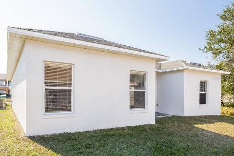Villa ou maison à louer à Kissimmee, Floride: 3 chambres, 165.92 m2 № 1844313 - photo 15