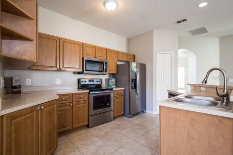 Villa ou maison à louer à Kissimmee, Floride: 3 chambres, 165.92 m2 № 1844313 - photo 7