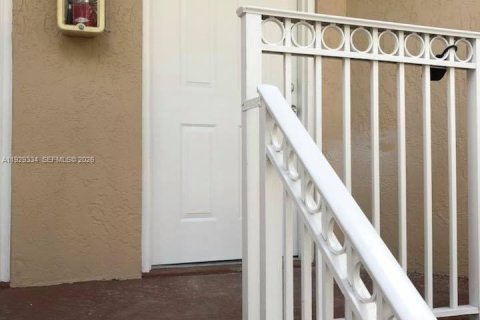 Copropriété à louer à Miami, Floride: 2 chambres № 1996906 - photo 2