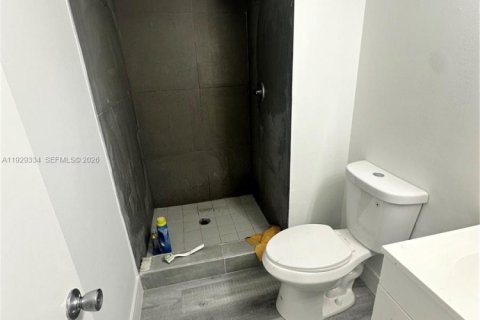 Copropriété à louer à Miami, Floride: 2 chambres № 1996906 - photo 13