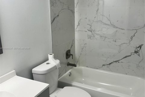 Copropriété à louer à Miami, Floride: 2 chambres № 1996906 - photo 14