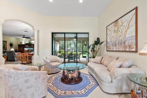 House in Lutz, Florida 6 bedrooms, 372.72 sq.m. № 1773367 - photo 19