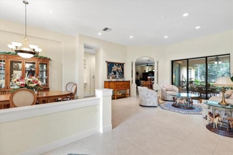 House in Lutz, Florida 6 bedrooms, 372.72 sq.m. № 1773367 - photo 11