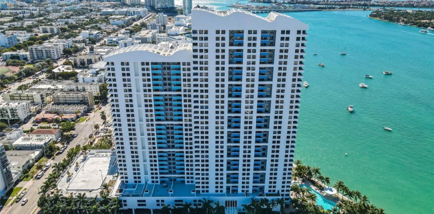 Condo à Miami Beach, Floride, 2 chambres  № 1977441