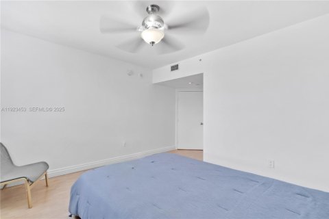 Copropriété à louer à Miami Beach, Floride: 2 chambres, 104.7 m2 № 1977441 - photo 22