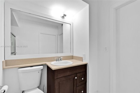 Copropriété à louer à Miami Beach, Floride: 2 chambres, 104.7 m2 № 1977441 - photo 19