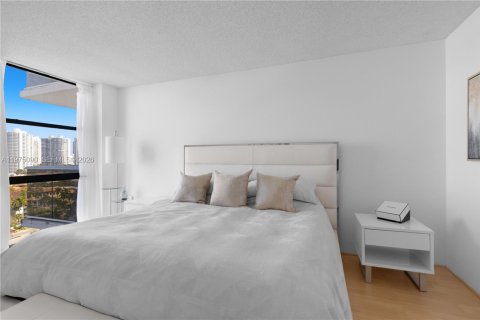 Купить кондоминиум в Авентура, Флорида 1 спальня, 83.24м2, № 2035880 - фото 23