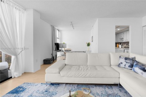 Купить кондоминиум в Авентура, Флорида 1 спальня, 83.24м2, № 2035880 - фото 15