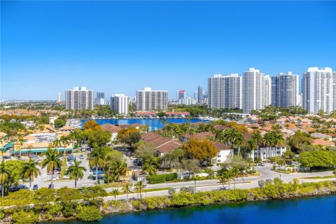 Купить кондоминиум в Авентура, Флорида 1 спальня, 83.24м2, № 2035880 - фото 3