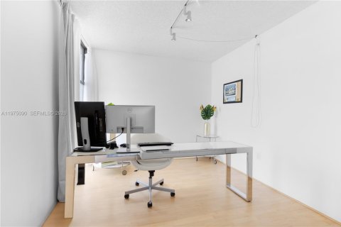 Купить кондоминиум в Авентура, Флорида 1 спальня, 83.24м2, № 2035880 - фото 30
