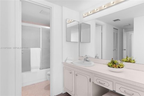 Купить кондоминиум в Авентура, Флорида 1 спальня, 83.24м2, № 2035880 - фото 26