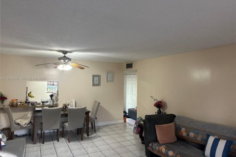 Купить кондоминиум в Дейви, Флорида 2 спальни, 98.48м2, № 2044576 - фото 11