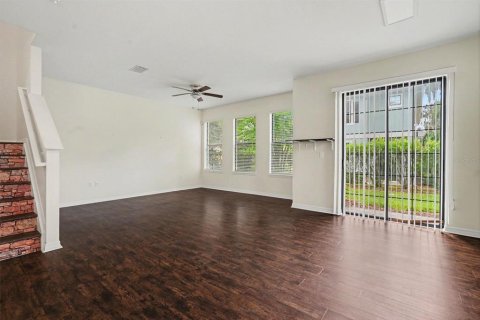 Townhouse in Fish Hawk, Florida 3 bedrooms, 148.09 sq.m. № 2299752 - photo 8