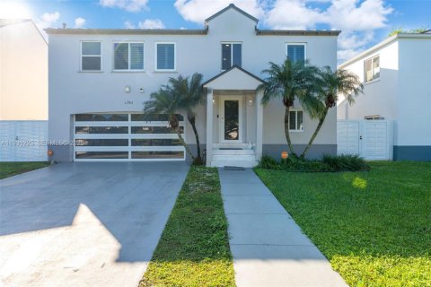 House in Homestead, Florida 5 bedrooms, 216.18 sq.m. № 1989028 - photo 1
