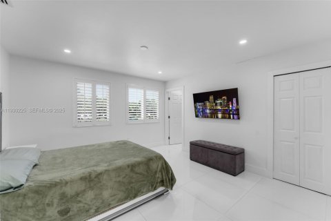 House in Homestead, Florida 5 bedrooms, 216.18 sq.m. № 1989028 - photo 18