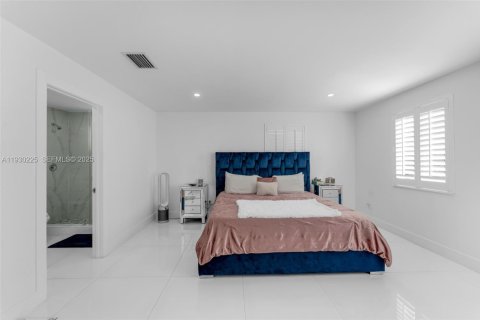 House in Homestead, Florida 5 bedrooms, 216.18 sq.m. № 1989028 - photo 22