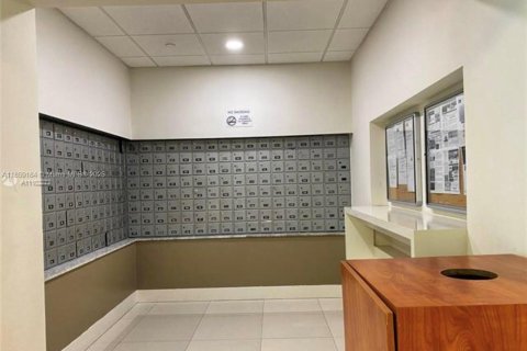 Condo in Miami, Florida  № 1887472 - photo 27