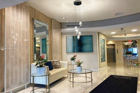 Condo in Miami, Florida  № 1887472 - photo 24