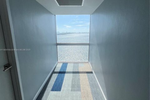 Condo in Miami, Florida  № 1887472 - photo 2