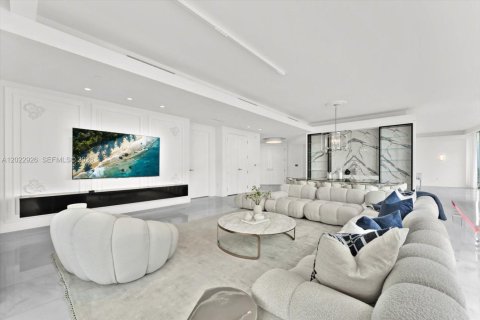 Condominio en venta en Sunny Isles Beach, Florida, 4 dormitorios, 323.67 m2 № 2153880 - foto 4