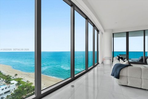 Condominio en venta en Sunny Isles Beach, Florida, 4 dormitorios, 323.67 m2 № 2153880 - foto 5