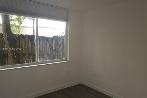 Купить кондоминиум в Майами, Флорида 1 спальня, 58.9м2, № 1684276 - фото 12