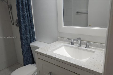 Купить кондоминиум в Майами, Флорида 1 спальня, 58.9м2, № 1684276 - фото 6