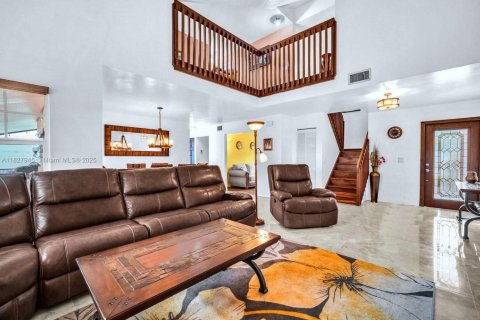 House in Cooper City, Florida 4 bedrooms, 273.88 sq.m. № 1802471 - photo 7