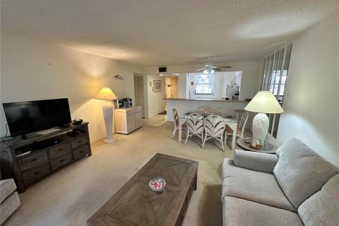 Condominio en alquiler en Bradenton, Florida, 2 dormitorios, 121.14 m2 № 2095772 - foto 14