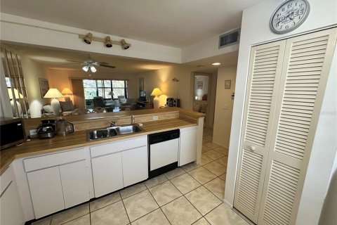 Condominio en alquiler en Bradenton, Florida, 2 dormitorios, 121.14 m2 № 2095772 - foto 10