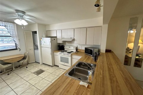 Condominio en alquiler en Bradenton, Florida, 2 dormitorios, 121.14 m2 № 2095772 - foto 7