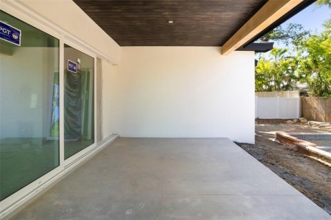 Casa en venta en Sarasota, Florida, 4 dormitorios, 288.46 m2 № 2196438 - foto 12