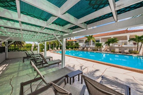 Condo in Tarpon Springs, Florida, 2 bedrooms  № 1618106 - photo 27