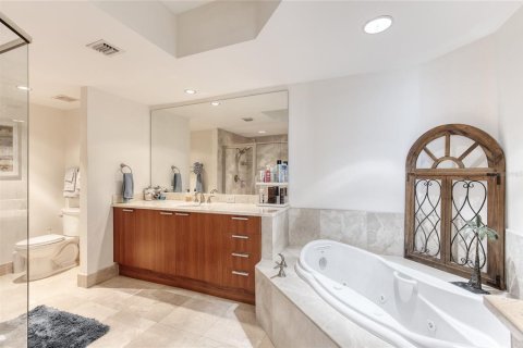 Copropriété à vendre à Holly Hill, Floride: 2 chambres, 142.98 m2 № 2213096 - photo 15