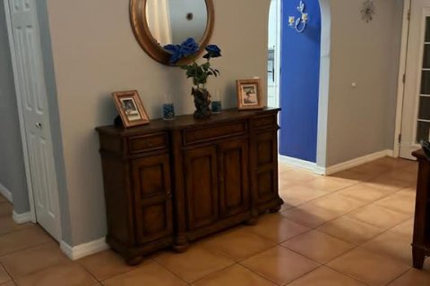 Villa ou maison à vendre à Kissimmee, Floride: 4 chambres, 207.73 m2 № 2142593 - photo 8