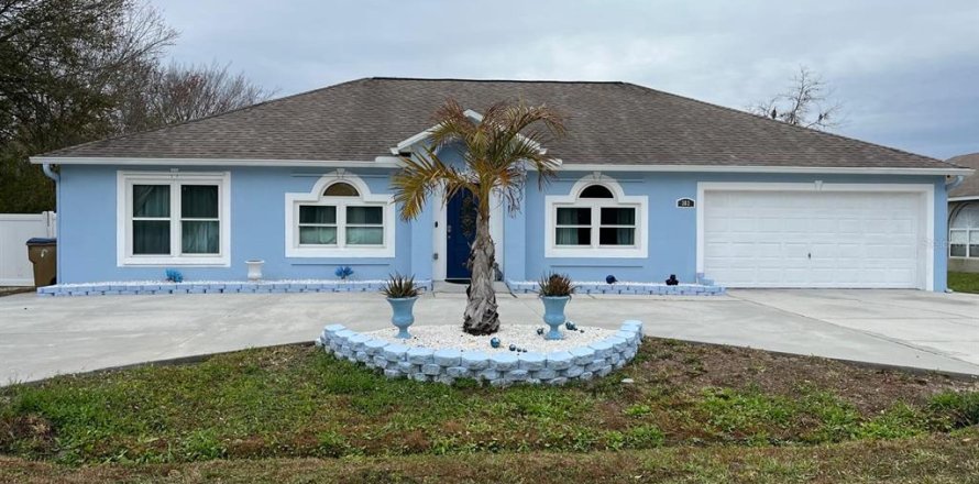 Villa ou maison à Kissimmee, Floride 4 chambres, 207.73 m2 № 2142593