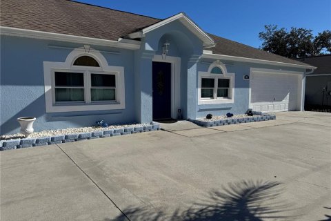 Villa ou maison à vendre à Kissimmee, Floride: 4 chambres, 207.73 m2 № 2142593 - photo 3