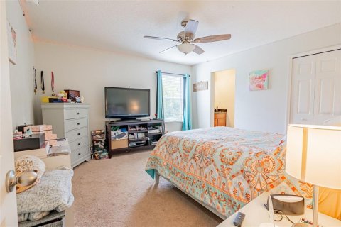 Casa en venta en Orlando, Florida, 6 dormitorios, 292.46 m2 № 1799939 - foto 20