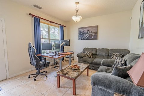 Casa en venta en Orlando, Florida, 6 dormitorios, 292.46 m2 № 1799939 - foto 13