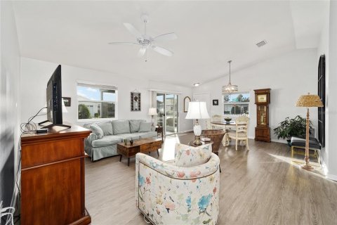 Casa en venta en The Villages, Florida, 2 dormitorios, 107.4 m2 № 1918262 - foto 26