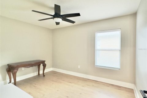 House in Clermont, Florida 4 bedrooms, 185.34 sq.m. № 2312575 - photo 30